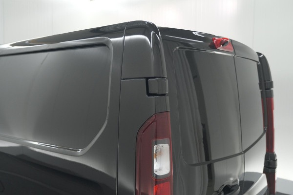 Renault Trafic 2.0 dCi 130 T30 L2H1 Work Edition | Navigatie | Camera | Parkeersensoren | Vloerplaat