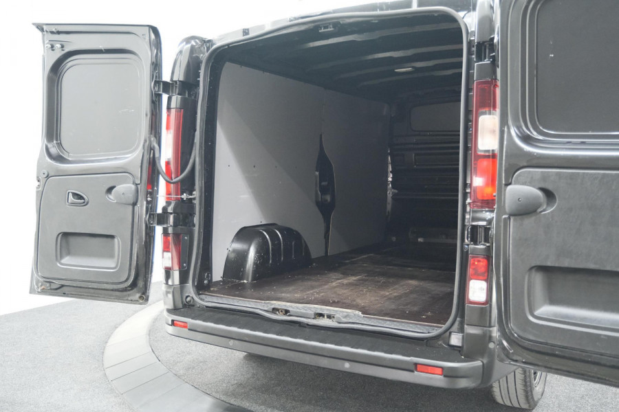 Renault Trafic 2.0 dCi 130 T30 L2H1 Work Edition | Navigatie | Camera | Parkeersensoren | Vloerplaat