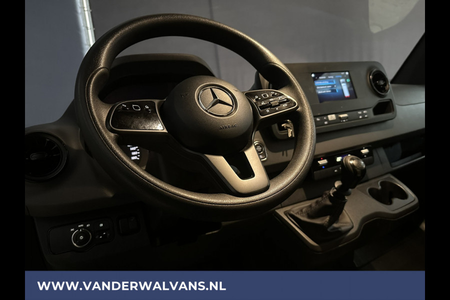 Mercedes-Benz Sprinter 314 CDI Bakwagen 4.4m lang Laadklep Zijdeur 1025kg Laadvermogen Euro6 Airco | Camera Apple carplay, Android auto