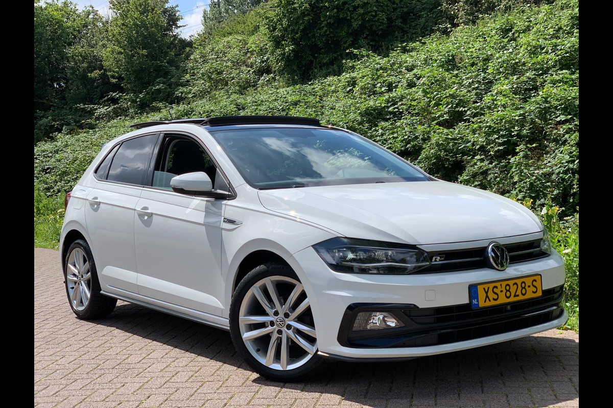 Volkswagen Polo 1.0 TSI Highline R-Line PANO 17'' TOPSTAAT ! BOMVOL ! Volkswagen Polo 1.0 TSI Highline R-Line PANO 17'' TOPSTAAT ! BOMVOL !