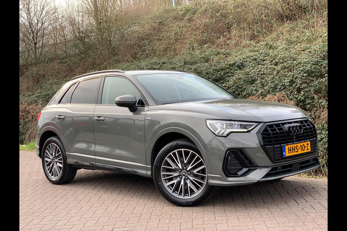 Audi Q3 45 TFSI e Business Edition 245PK |S-line|MATRIX|NIEUWSTAAT Audi Q3 45 TFSI e Business Edition 245PK |S-line|MATRIX|NIEUWSTAAT