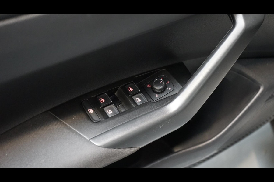 Volkswagen Polo 2.0 TSI GTI AUTOMAAT-ACC-BEATS-CAMERA-KEYLESS-LED-MODE-NAVIGATIE-VIRTUEEL