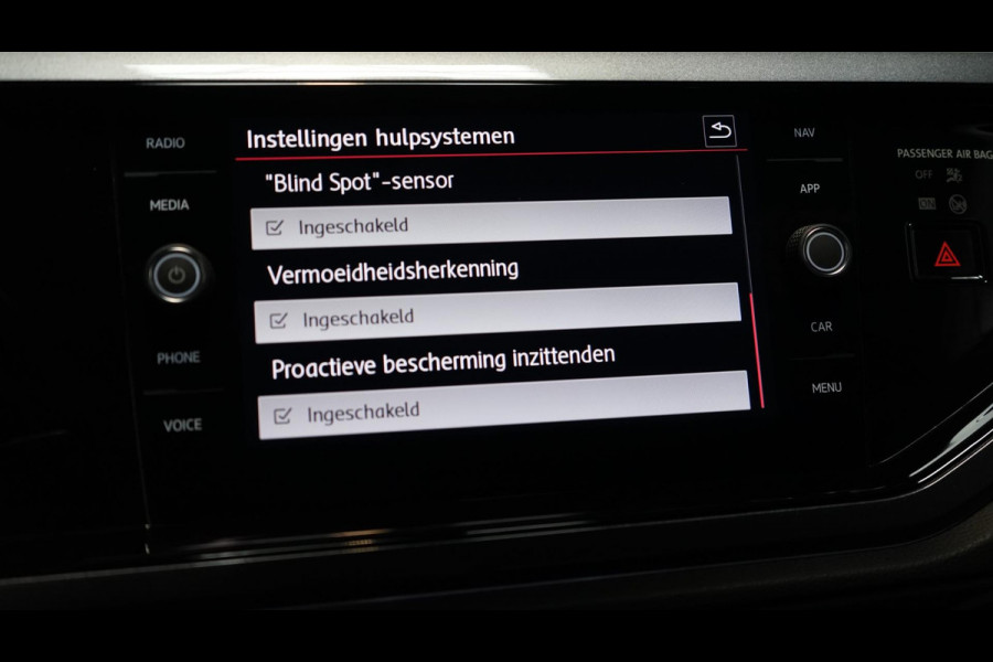 Volkswagen Polo 2.0 TSI GTI AUTOMAAT-ACC-BEATS-CAMERA-KEYLESS-LED-MODE-NAVIGATIE-VIRTUEEL