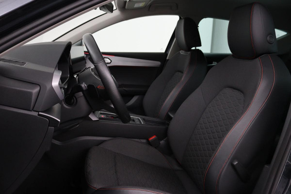 Seat Leon 1.5 eTSI FR | Stoel & stuurverwarming | Trekhaak | Carplay | Navigatie | Adaptive cruise | Sportstoelen | Full LED