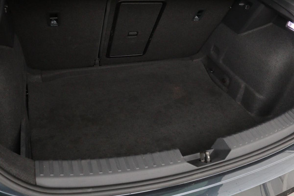 Seat Leon 1.5 eTSI FR | Stoel & stuurverwarming | Trekhaak | Carplay | Navigatie | Adaptive cruise | Sportstoelen | Full LED