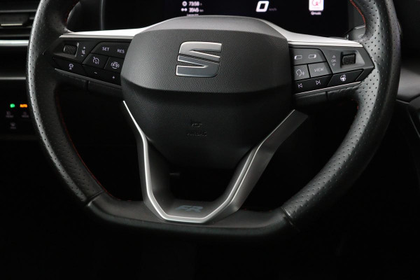 Seat Leon 1.5 eTSI FR | Stoel & stuurverwarming | Trekhaak | Carplay | Navigatie | Adaptive cruise | Sportstoelen | Full LED