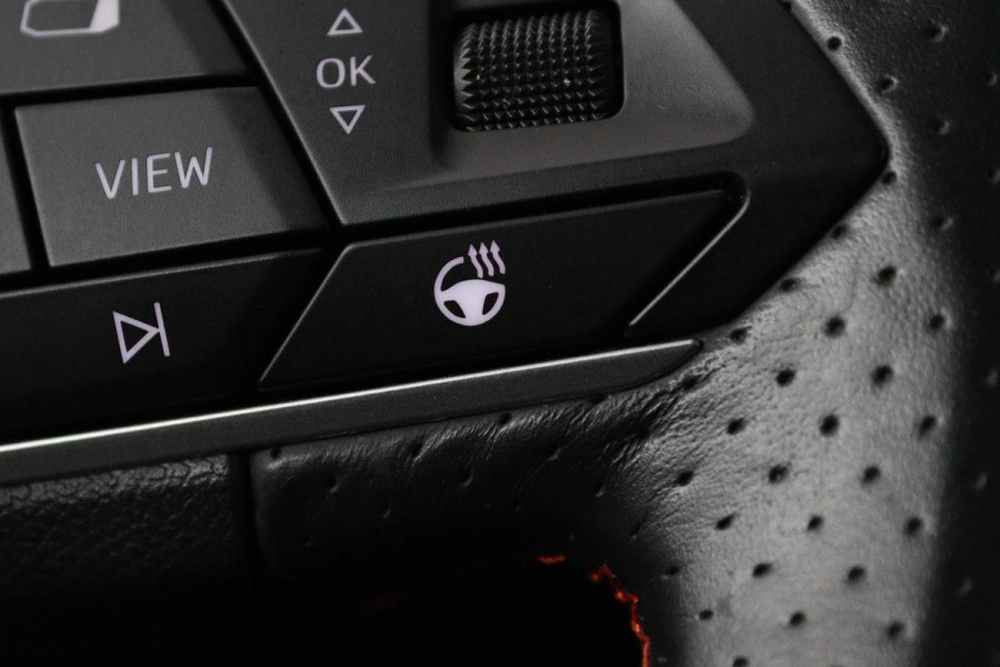Seat Leon 1.5 eTSI FR | Stoel & stuurverwarming | Trekhaak | Carplay | Navigatie | Adaptive cruise | Sportstoelen | Full LED