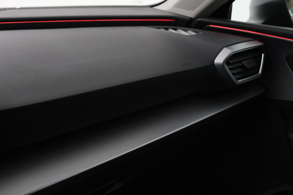 Seat Leon 1.5 eTSI FR | Stoel & stuurverwarming | Trekhaak | Carplay | Navigatie | Adaptive cruise | Sportstoelen | Full LED