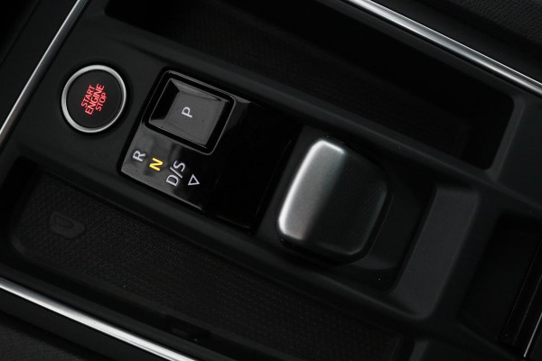 Seat Leon 1.5 eTSI FR | Stoel & stuurverwarming | Trekhaak | Carplay | Navigatie | Adaptive cruise | Sportstoelen | Full LED