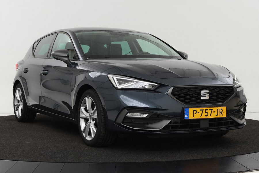 Seat Leon 1.5 eTSI FR | Stoel & stuurverwarming | Trekhaak | Carplay | Navigatie | Adaptive cruise | Sportstoelen | Full LED
