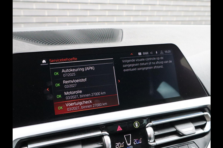 BMW 3-serie 320i High Exe. M-Sport | HUD | Leder | Sfeerverlichting |
