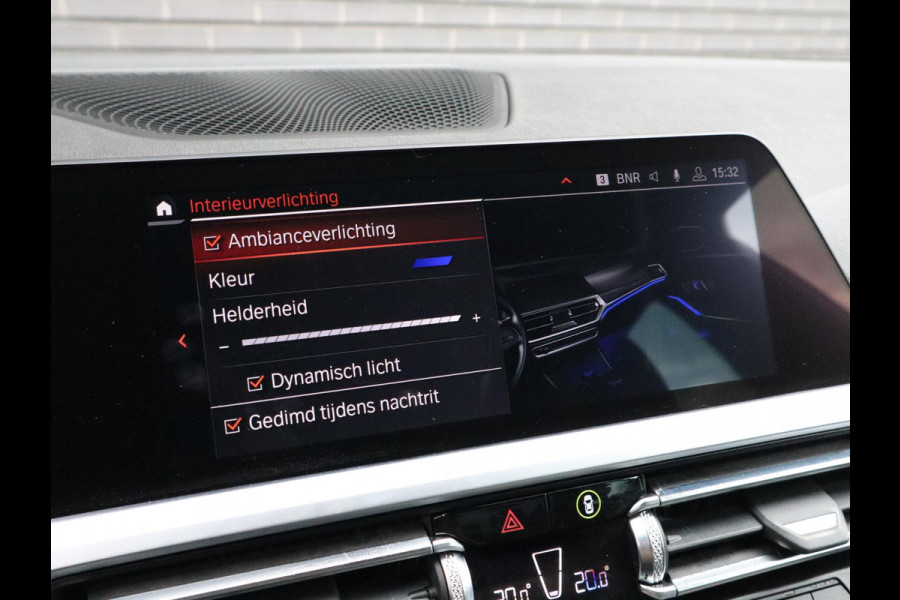 BMW 3-serie 320i High Exe. M-Sport | HUD | Leder | Sfeerverlichting |