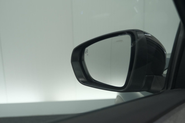 Peugeot 5008 PureTech 130 GT | Camera | Adaptieve Cruise Control | Dodehoekdetectie | Navigatie