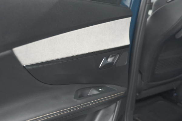 Peugeot 5008 PureTech 130 GT | Camera | Adaptieve Cruise Control | Dodehoekdetectie | Navigatie