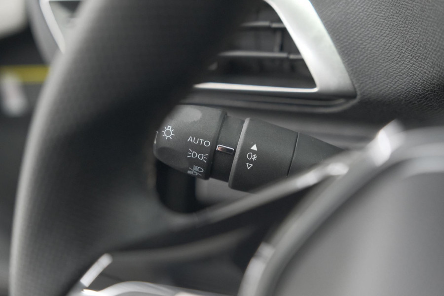 Peugeot 5008 PureTech 130 GT | Camera | Adaptieve Cruise Control | Dodehoekdetectie | Navigatie