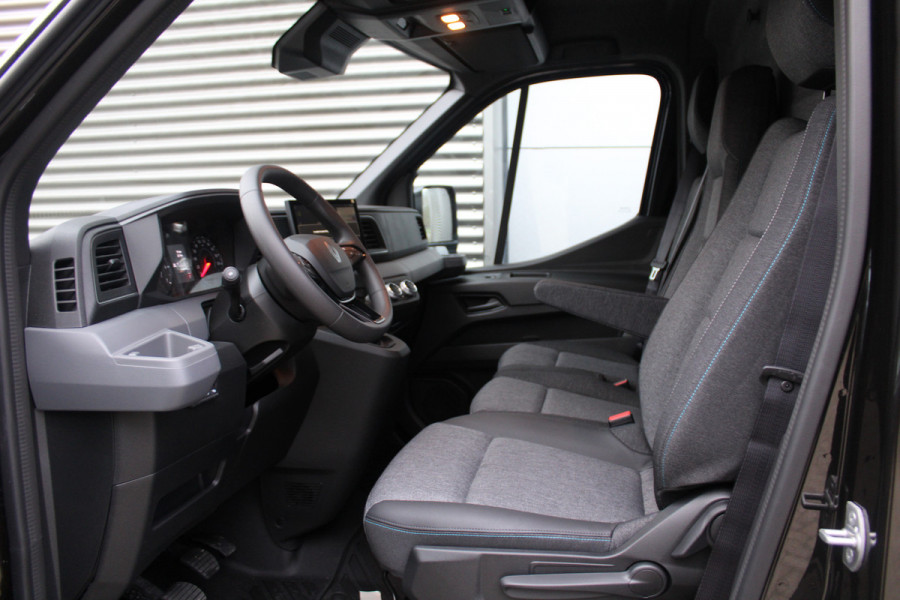 Renault Master T35 2.0 dCi 170pk L2H2 Extra - Navigatie - Camera - 270 gr deuren - Parkeersensoren - Draadloos laden - Rijklaar