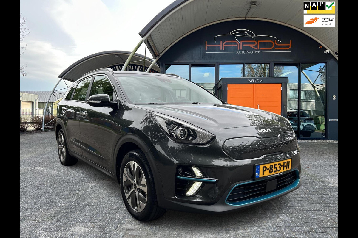 Kia e-Niro DynamicLine 64 kWh 100% SOH 3-Fase Dealer Onderhouden 1e Eigenaar Rijklaarprijs! Kia e-Niro DynamicLine 64 kWh 100% SOH 3-Fase Dealer Onderhouden 1e Eigenaar Rijklaarprijs!