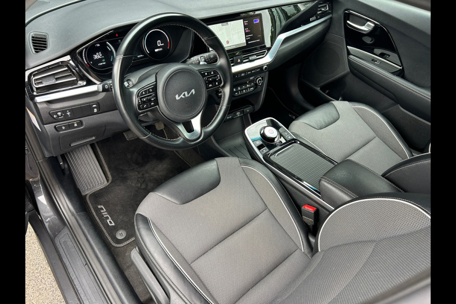 Kia e-Niro DynamicLine 64 kWh 100% SOH 3-Fase Dealer Onderhouden 1e Eigenaar Rijklaarprijs!