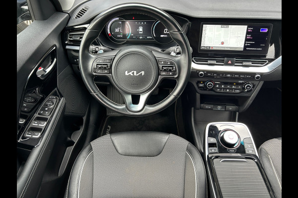 Kia e-Niro DynamicLine 64 kWh 100% SOH 3-Fase Dealer Onderhouden 1e Eigenaar Rijklaarprijs!