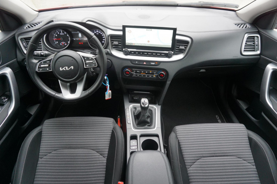 Kia Ceed 1.0 T-GDi 120PK DynamicLine/Nieuw model/ Rijklaarprijs Incl.Garantie.