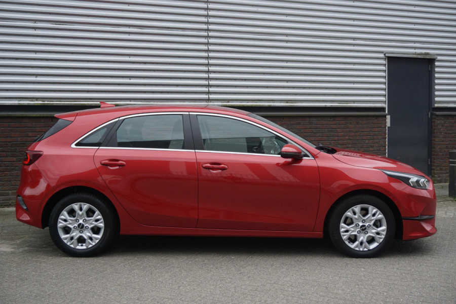 Kia Ceed 1.0 T-GDi 120PK DynamicLine/Nieuw model/ Rijklaarprijs Incl.Garantie.