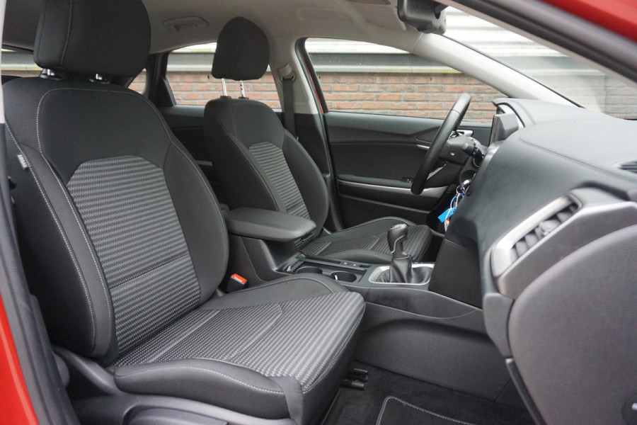 Kia Ceed 1.0 T-GDi 120PK DynamicLine/Nieuw model/ Rijklaarprijs Incl.Garantie.