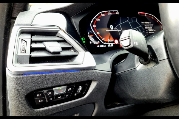 BMW 3 Serie Touring 318i Sport line, Adaptive Cruise, M-sport stuur, Carplay, Hifi, DAB, WIFI (1e eig. NL-auto BTW NAP)