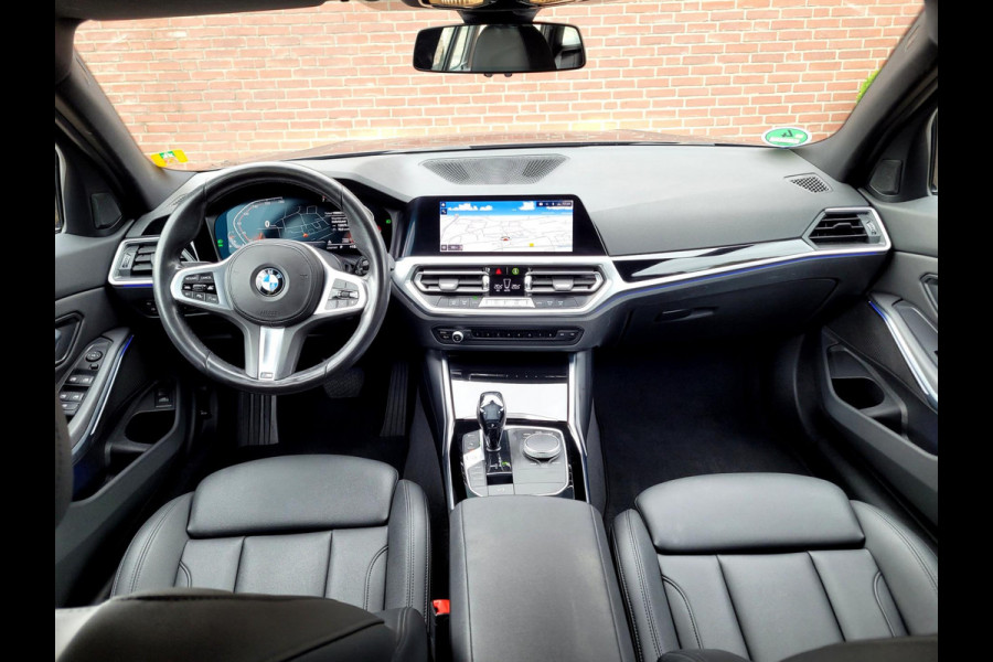 BMW 3 Serie Touring 318i Sport line, Adaptive Cruise, M-sport stuur, Carplay, Hifi, DAB, WIFI (1e eig. NL-auto BTW NAP)