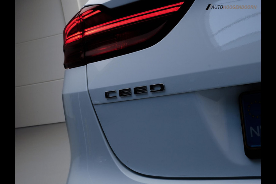Kia Ceed Sportswagon 1.0 T-GDi DynamicLine (APPLE CARPLAY,LED VERLICHTING,CAMERA,CRUISE,COMFORT-STOELEN,LM-VELGEN,TOPCONDITIE)