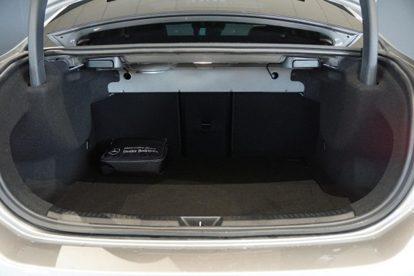 Mercedes-Benz A-Klasse 200 Business Solution AMG 163PK + PANORAMA / MATRIX