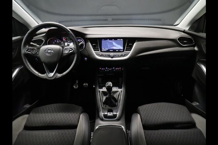 Opel Grandland X 1.2 Turbo Business Executive [TREKHAAK, APPLE CARPLAY, ANDROID, CAMERA, STUUR VERWARMD, LANE ASSIST, NIEUWSTAAT]