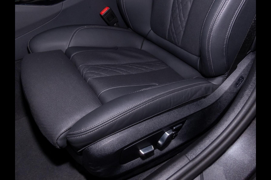 BMW 5 Serie Touring 530e M-SPORT ** LASER, LEDER, PANORAMA, TREKH, SOPHISTO GRAU ** € 37.000,= onder NP - Ex BMW-AG ** ** INFORMEER OOK NAAR ONZE AANTREKKELIJKE FINANCIAL-LEASE TARIEVEN **