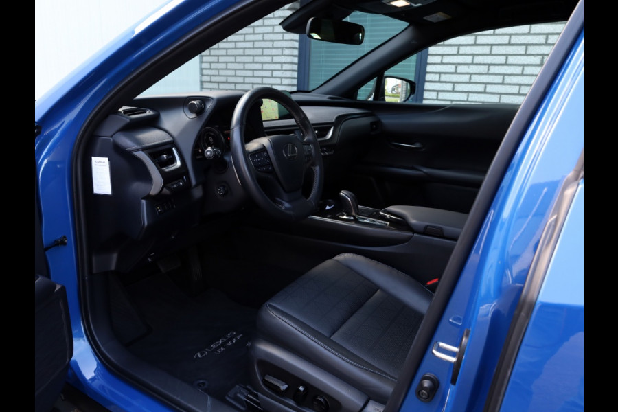 Lexus UX 300e Business 54 kWh | Leder | Stoelverwarming | Pdc