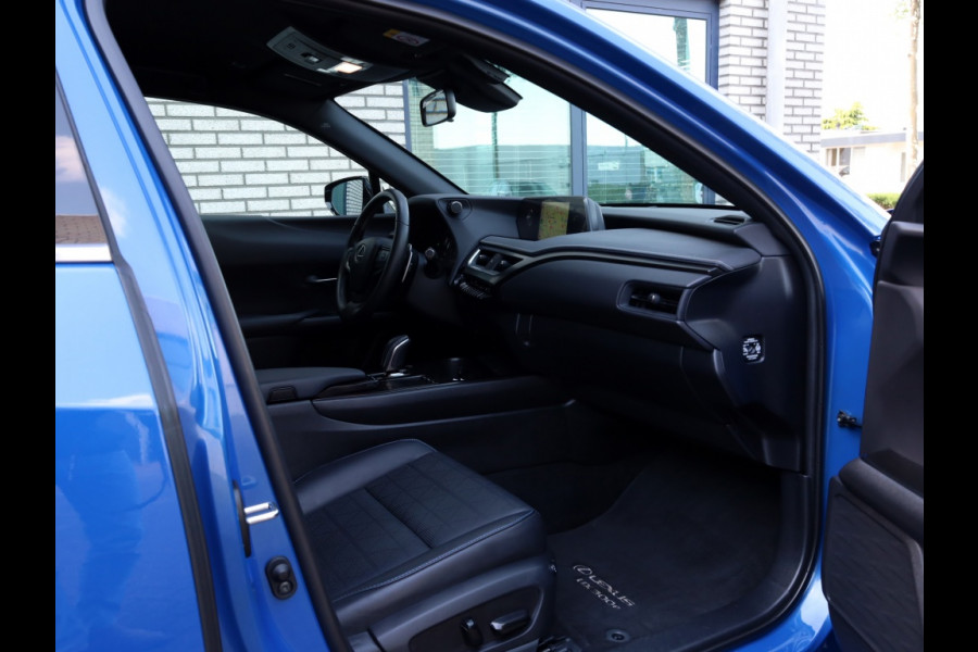 Lexus UX 300e Business 54 kWh | Leder | Stoelverwarming | Pdc