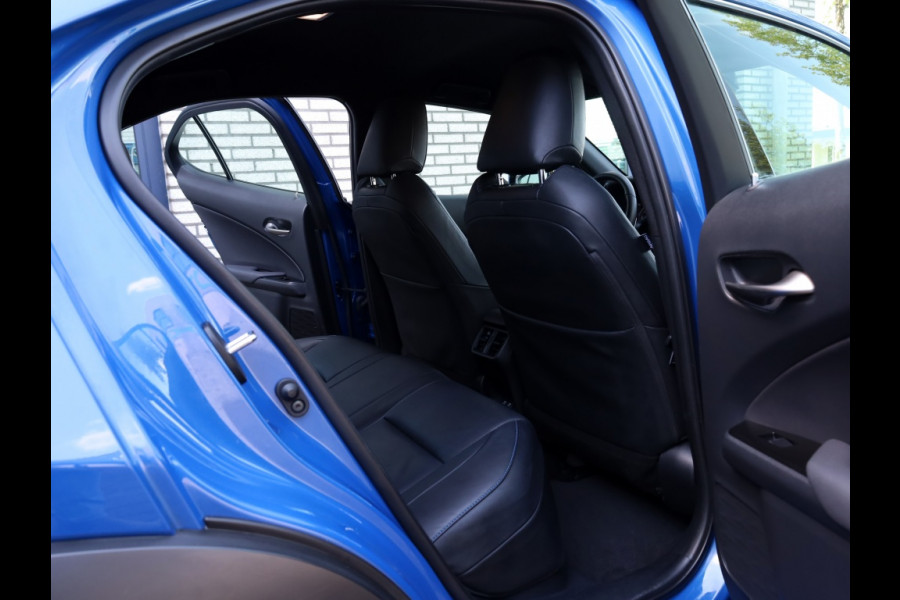 Lexus UX 300e Business 54 kWh | Leder | Stoelverwarming | Pdc