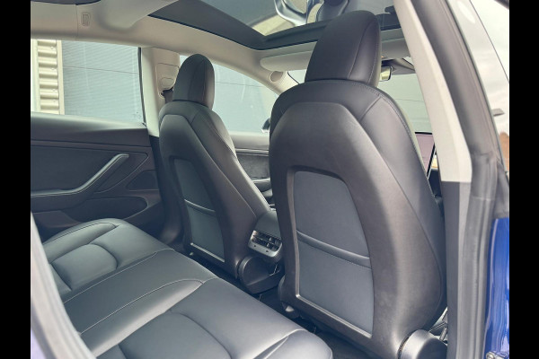 Tesla Model 3 Standard RWD Plus 60 kWh, 19 inch, 1e eigenaar, trekhaak,panoramadak, leder, nl auto met nationale auto pas