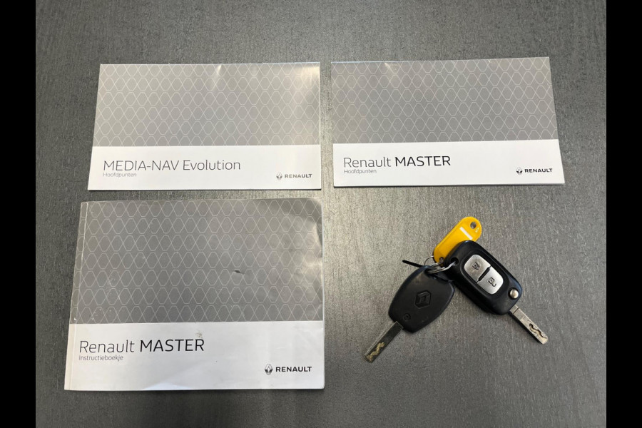 Renault Master Nieuw Model Servicewagen T35 2.3 dCi 135 L2H3 Extra hoog 2xSchuifdeur Modul kasten Omvormer Trekhaak RIJKLAARPRIJS!