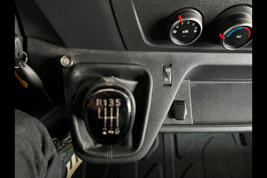 Renault Master Nieuw Model Servicewagen T35 2.3 dCi 135 L2H3 Extra hoog 2xSchuifdeur Modul kasten Omvormer Trekhaak RIJKLAARPRIJS!