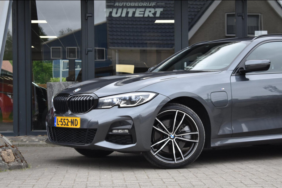 BMW 3 Serie Touring 320e M-SPORT | SHADOW-LINE | EL. WEGKL. TREKHAAK | HEAD-UP DISPLAY | APPLE CARPLAY | ANDROID AUTO | LEDER