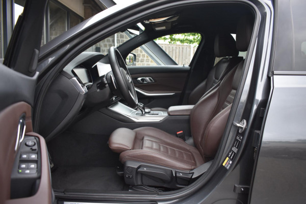 BMW 3 Serie Touring 320e M-SPORT | SHADOW-LINE | EL. WEGKL. TREKHAAK | HEAD-UP DISPLAY | APPLE CARPLAY | ANDROID AUTO | LEDER