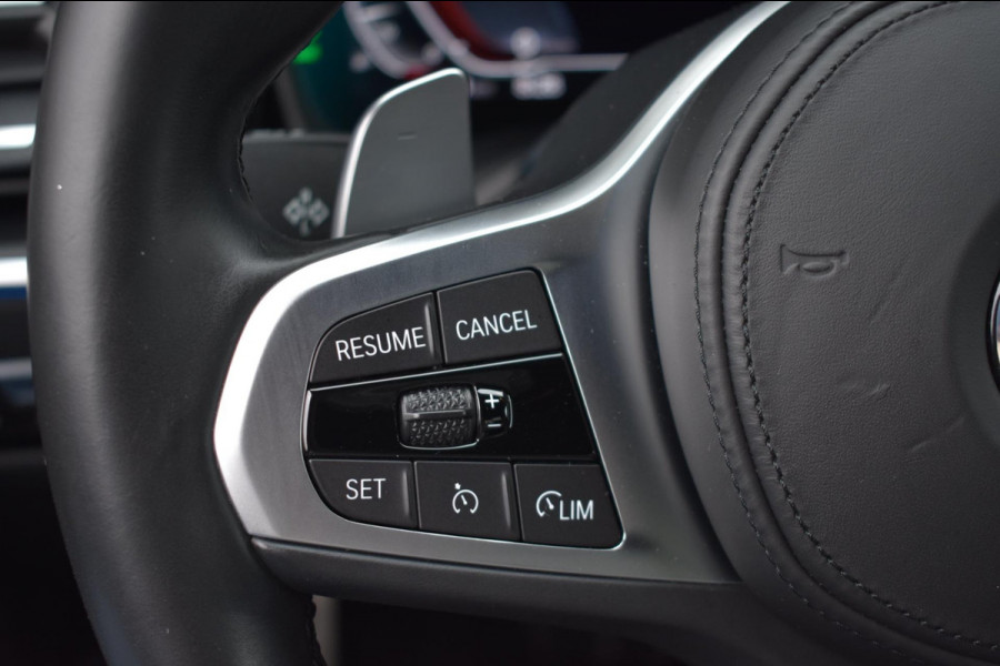 BMW 3 Serie Touring 320e M-SPORT | SHADOW-LINE | EL. WEGKL. TREKHAAK | HEAD-UP DISPLAY | APPLE CARPLAY | ANDROID AUTO | LEDER