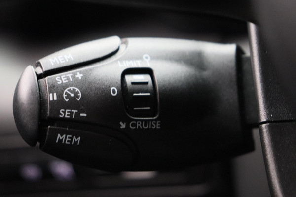 Citroën C3 Aircross 1.2 PureTech S&S Shine Apple/Carplay Pano/dak Leder