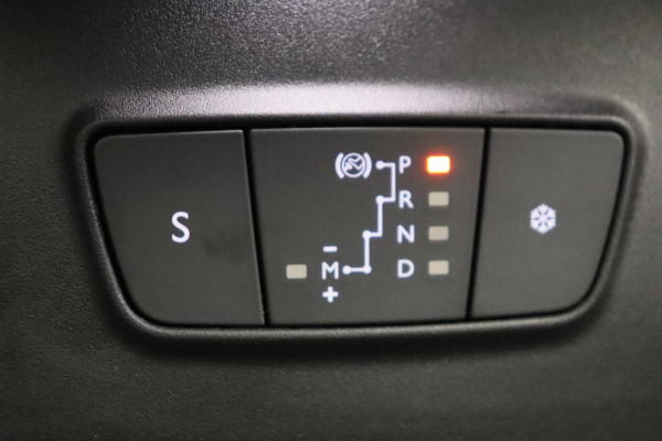 Citroën C3 Aircross 1.2 PureTech S&S Shine Apple/Carplay Pano/dak Leder