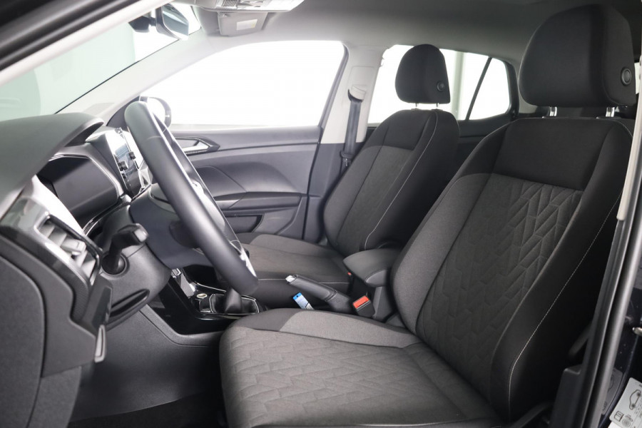 Volkswagen T-Cross 1.0 TSI Life Edition 95 pk | Verlengde garantie | Navigatie via App | Parkeersensoren | Achteruitrijcamera | Adaptieve cruise control | Stoelverwarming |