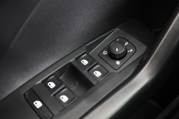 Volkswagen T-Cross 1.0 TSI Life Edition 95 pk | Verlengde garantie | Navigatie via App | Parkeersensoren | Achteruitrijcamera | Adaptieve cruise control | Stoelverwarming |