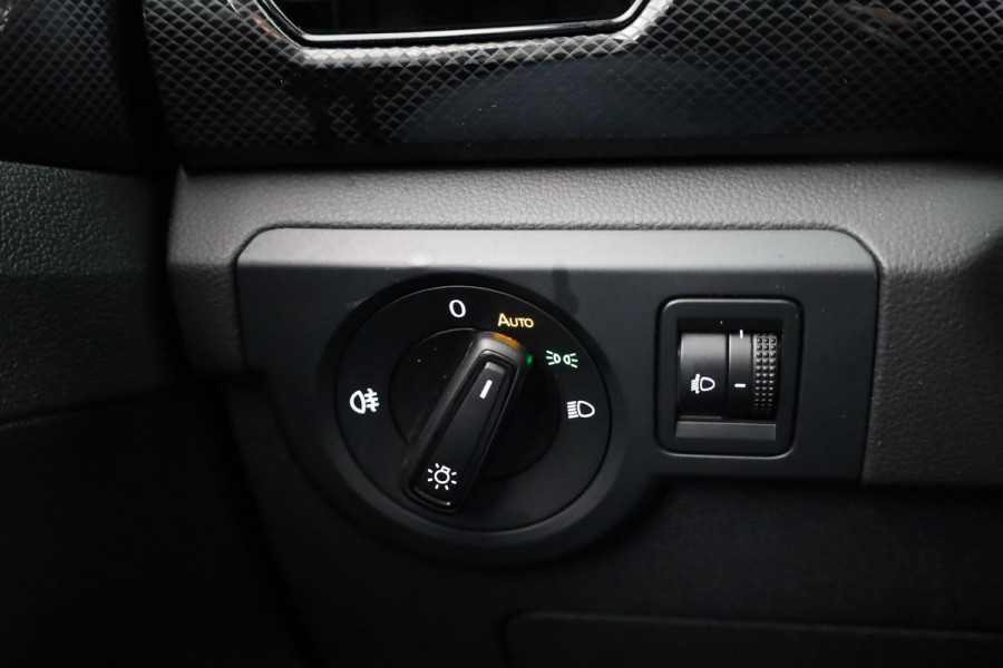 Volkswagen T-Cross 1.0 TSI Life Edition 95 pk | Verlengde garantie | Navigatie via App | Parkeersensoren | Achteruitrijcamera | Adaptieve cruise control | Stoelverwarming |