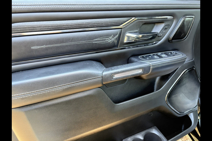 Dodge Ram Pick Up 1500 LIMITED NIGHT NL-Auto 5.7Hemi V8 BPM-VRIJ