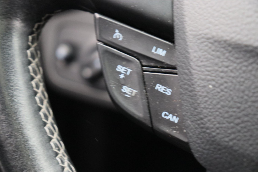 Ford Kuga 1.5 EcoBoost ST Line * Origineel Nederlands * Panoramadak Stoel/stuur verwarming