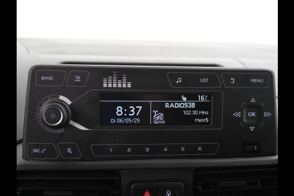 Opel Combo 1.5D 102PK L1H1 Trekhaak Airco Multimedia Cruise Control Pdc Bluetooth Lat om Lat Betimmering Betonplex vloer Schuifdeur 1e Eigenaar Euro 6