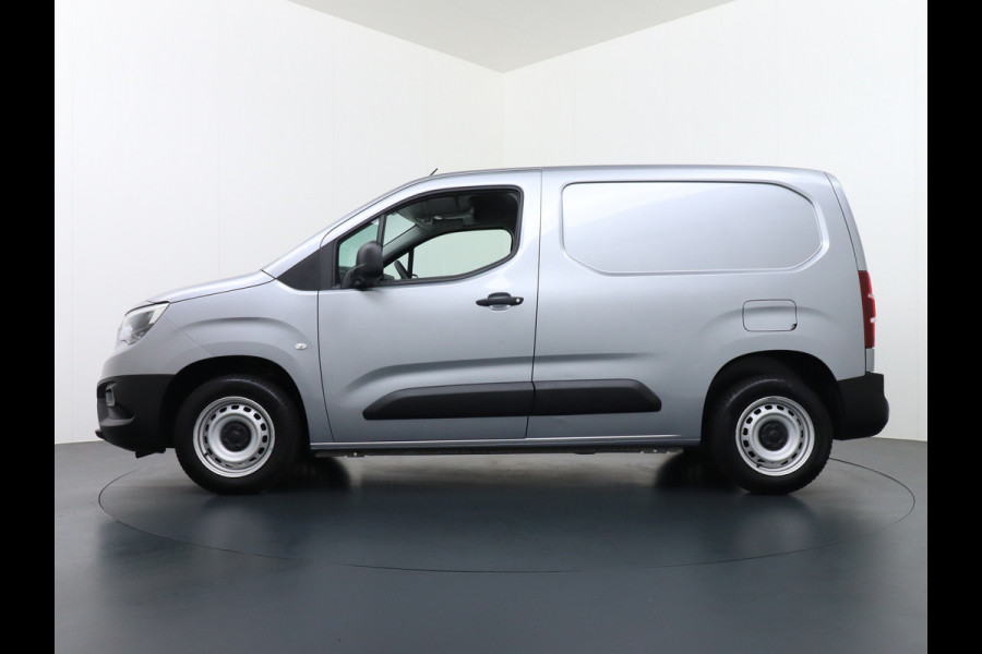 Opel Combo 1.5D 102PK L1H1 Trekhaak Airco Multimedia Cruise Control Pdc Bluetooth Lat om Lat Betimmering Betonplex vloer Schuifdeur 1e Eigenaar Euro 6